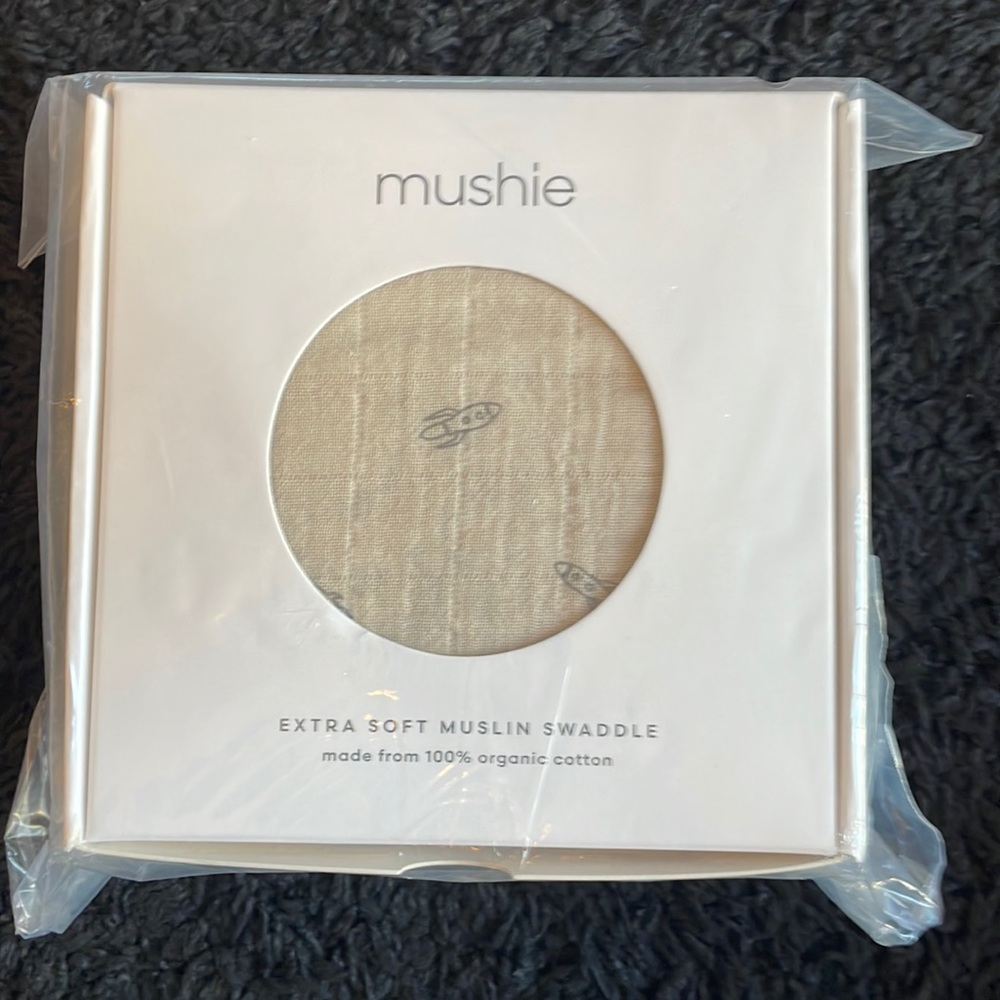 EXTRA SOFT MUSLIN SWADDLE